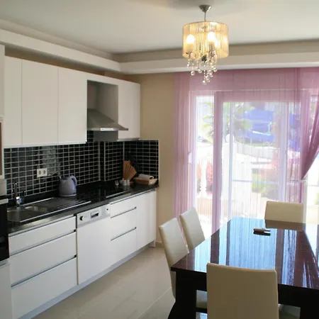 Sadev Turizm Family Villa *